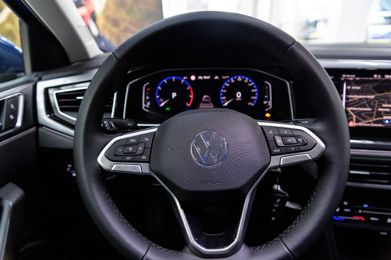 Fahrzeugabbildung Volkswagen Polo Style 1.0l TSI +DSG + Navi + IQ Drive