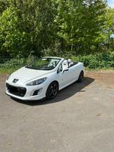 Peugeot 308 CC Roland Garros 155 THP Roland Garros - Peugeot 308: Roland Garros