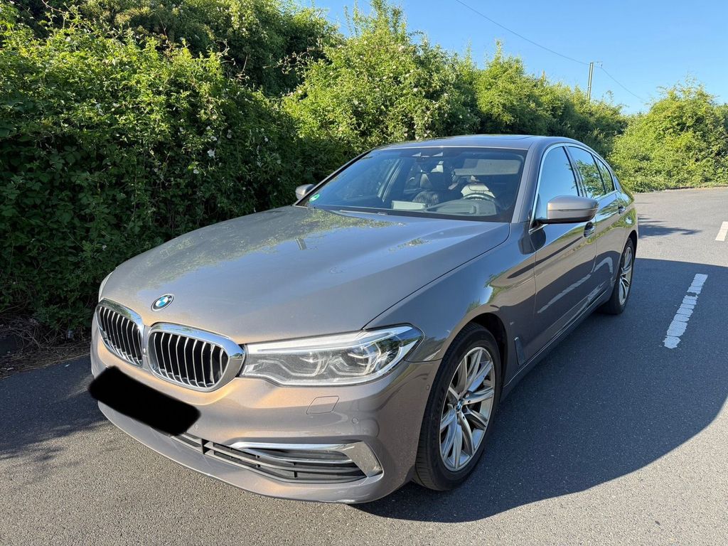 Image of BMW 540