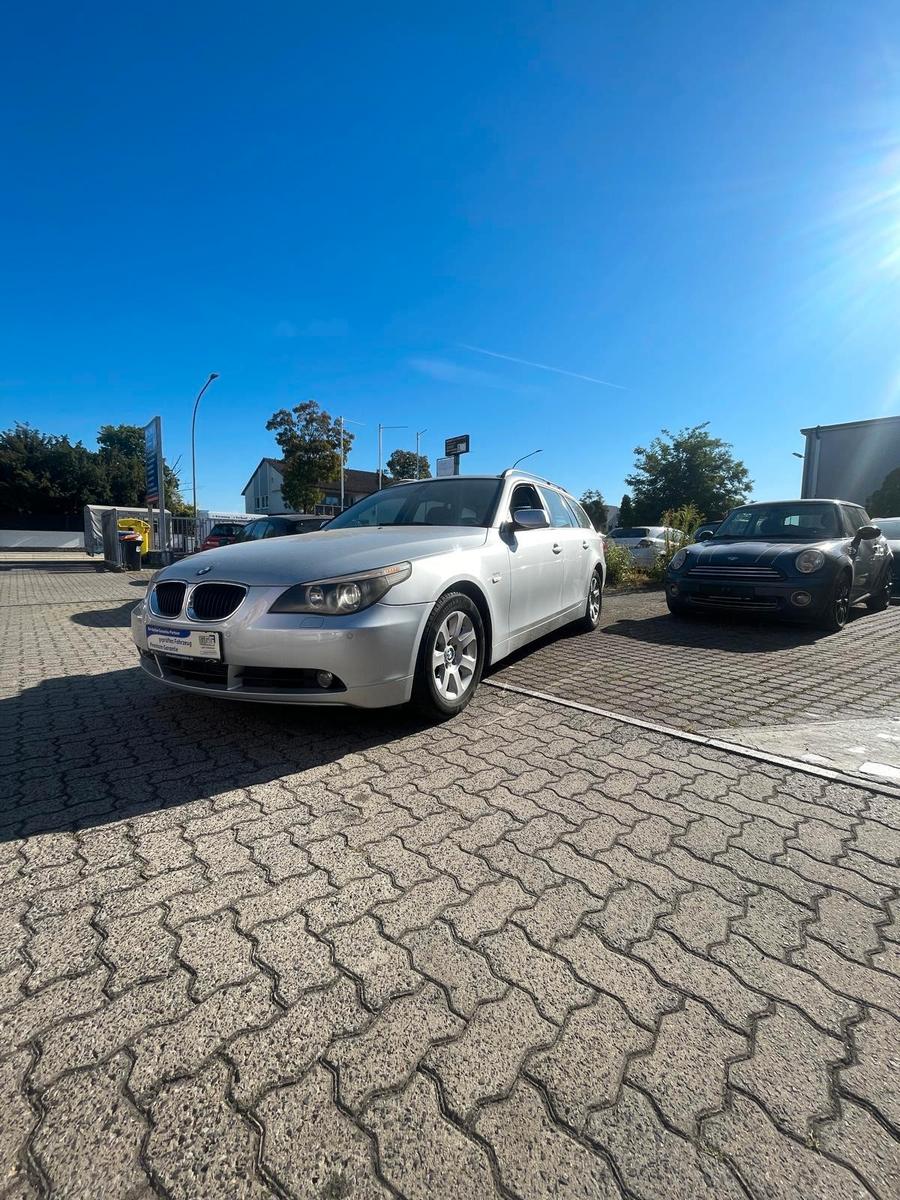 BMW 525 2005 — rear view