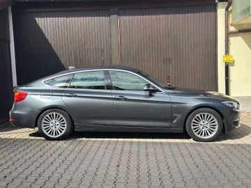 BMW 320 Gran Turismo - 11