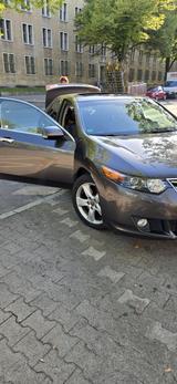 Honda 2.4 Executive. Motor läuft perfekt,Automatik - gebrauchte Honda Accord aus dem Jahr 2009