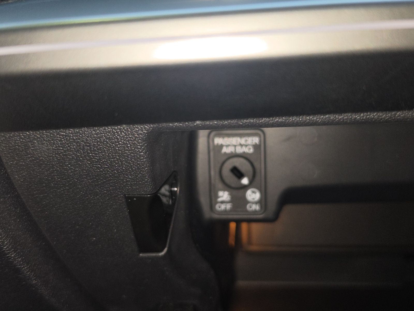 Fahrzeugabbildung Audi A3 Sportback 30 TDI S line LED AHK Kamera