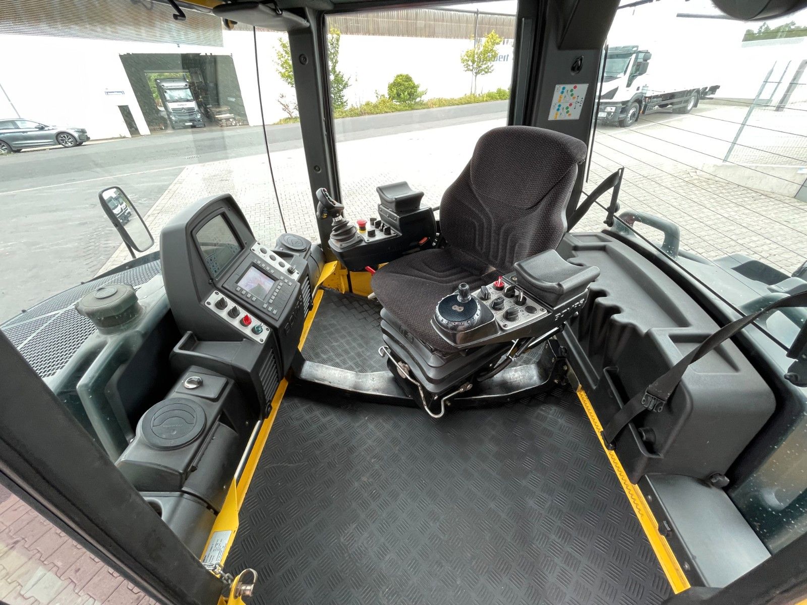 Fahrzeugabbildung BOMAG BW 154 AP-4 AM / nur 1.565h / Asphalt Manager