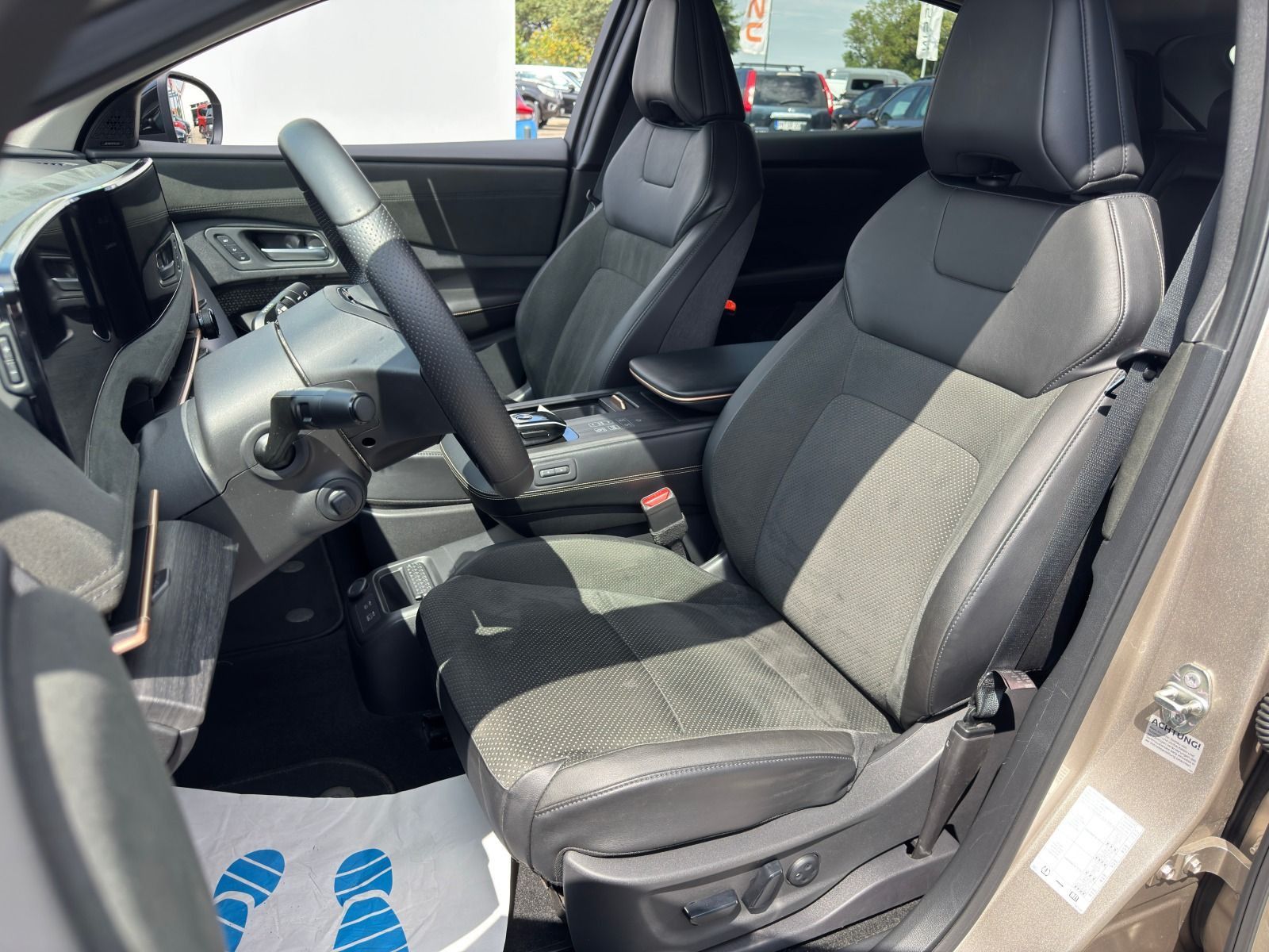 Fahrzeugabbildung Nissan Ariya Evolve Pack 87kWh*360°Cam*Pano*Head-Up
