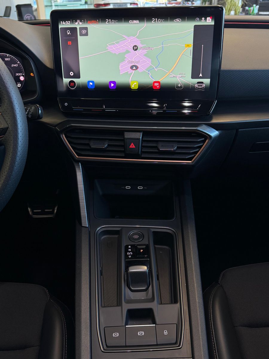Fahrzeugabbildung CUPRA Leon VZ 2.0 TSI Pano Assist-XL Matrix Full-Link