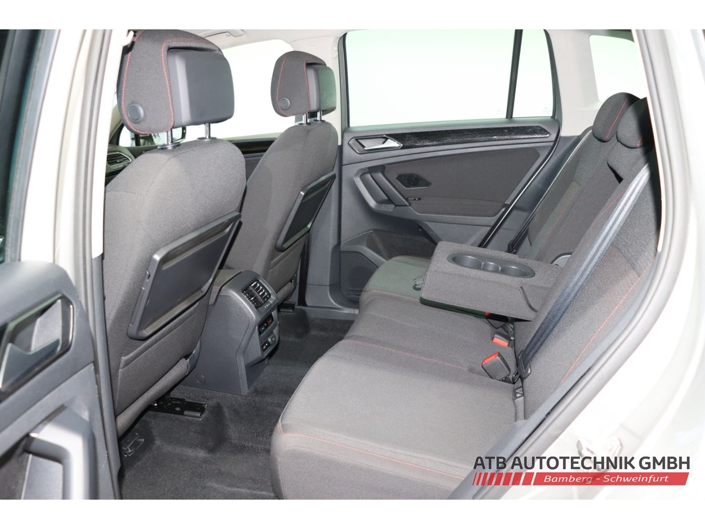 Fahrzeugabbildung Volkswagen Tiguan 2.0 TDI SCR Sound BMT Start-Stopp 4Motion
