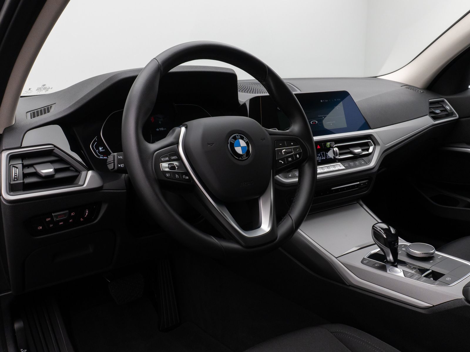 Fahrzeugabbildung BMW 320d  DAB CockPit+ Lordos PDC Geschwindigkeitsre