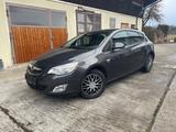 Opel Astra J 1.4 Turbo ecoFLEX 150 Jahre Opel - Opel Astra: J Ecoflex