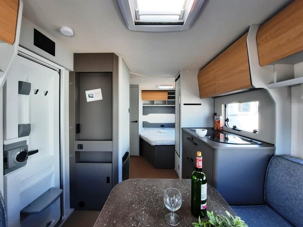 Fahrzeug Übersicht 8 Fahrzeugabbildung Bürstner B66 465 TS Verfüg./Sparen Sie 3.810,- €