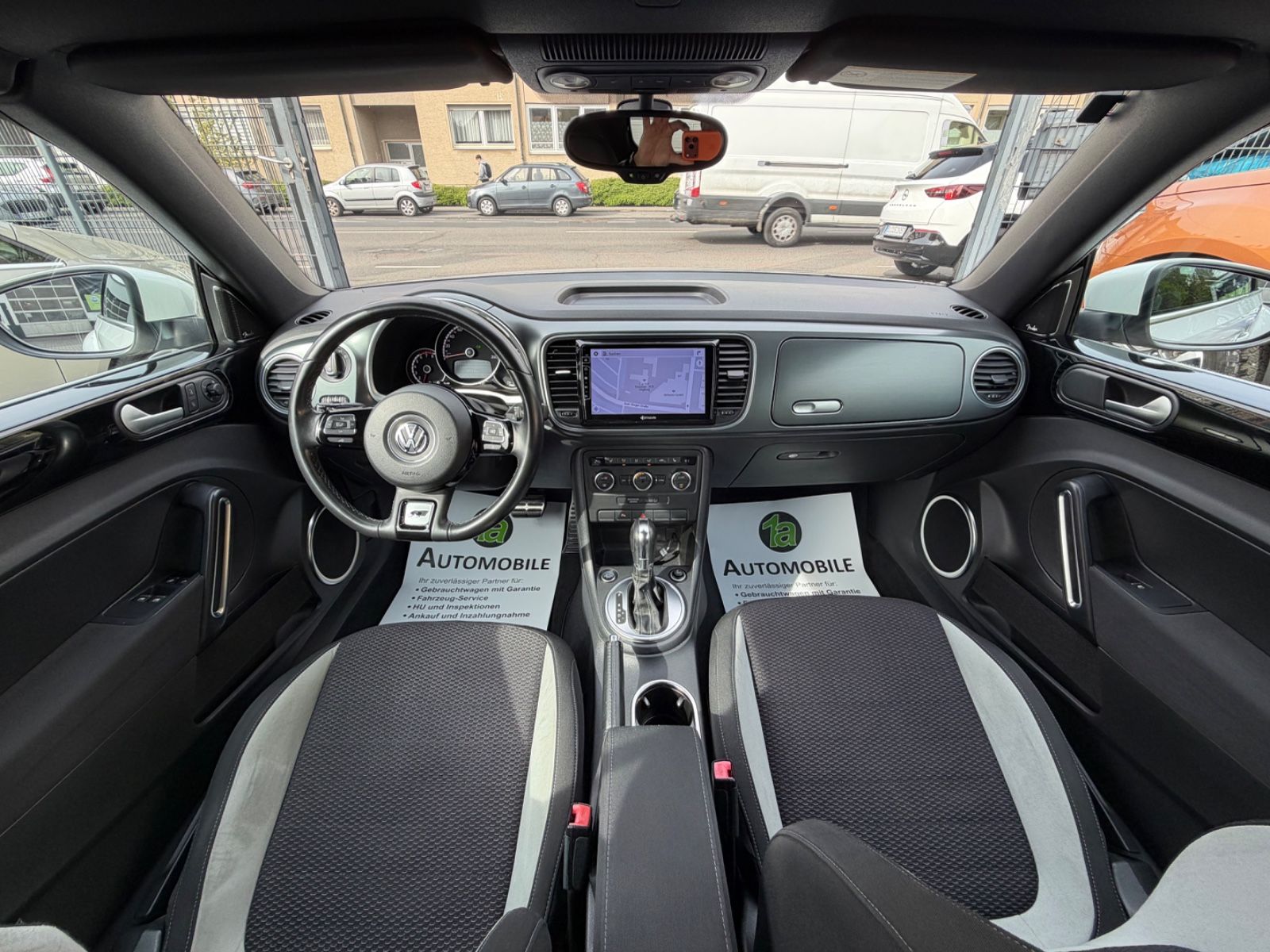 Volkswagen Beetle Cabrio R-Line*NAVI*DAB*TEMPO*XENON*DSG foto 16