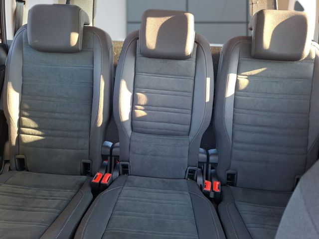 Touran 2.0 TDI Highline *DSG*AHK*LED*NAVI*SHZ*PD