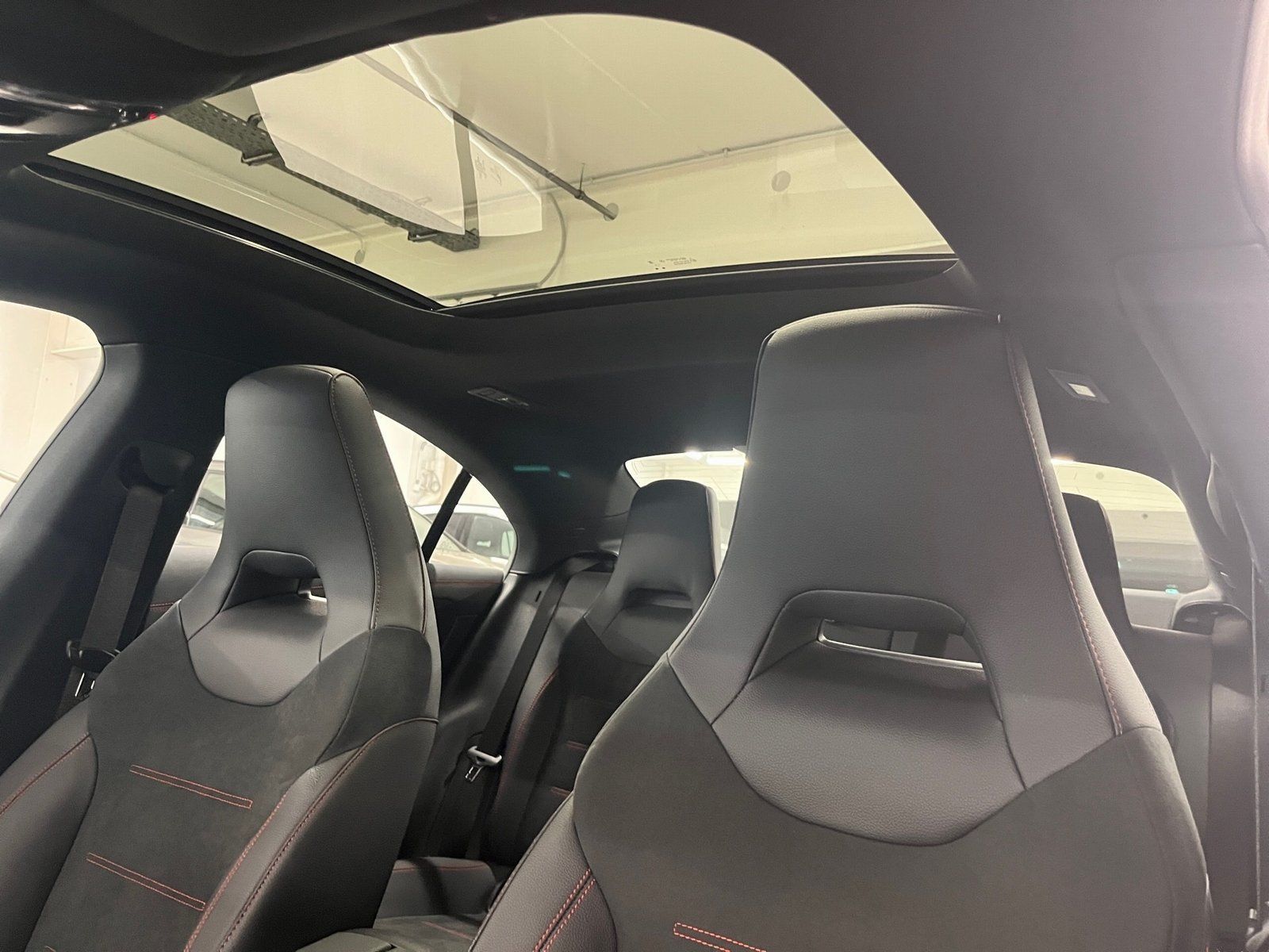 Fahrzeugabbildung Mercedes-Benz CLA 200 AMG Plus*HUD*Pano*360°*MultiBeam*Memory*