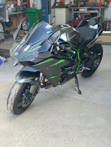 Kawasaki H2 Carbon - KAWASAKI RENNSPORT