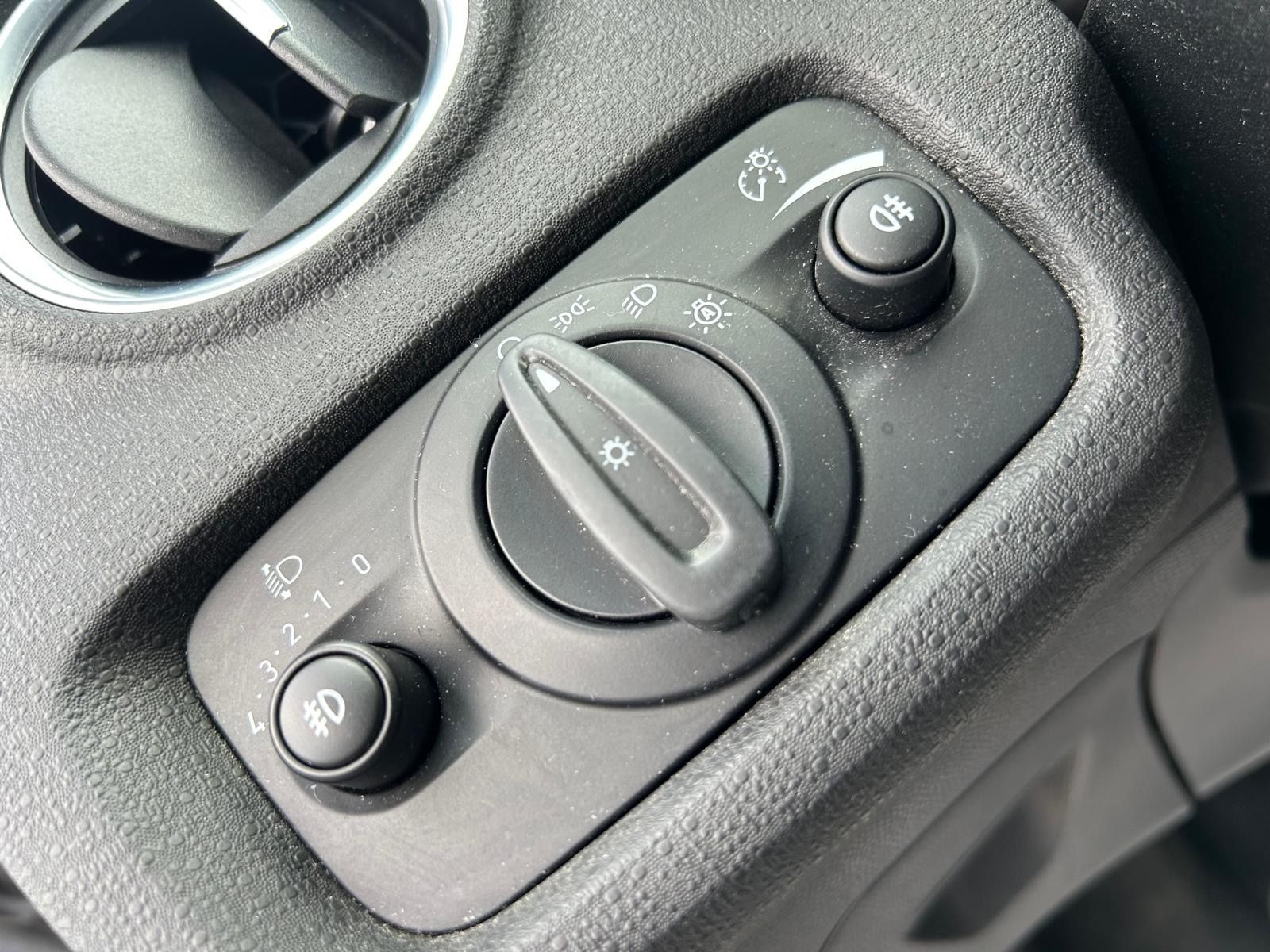 Fahrzeugabbildung Ford Fiesta Titanium