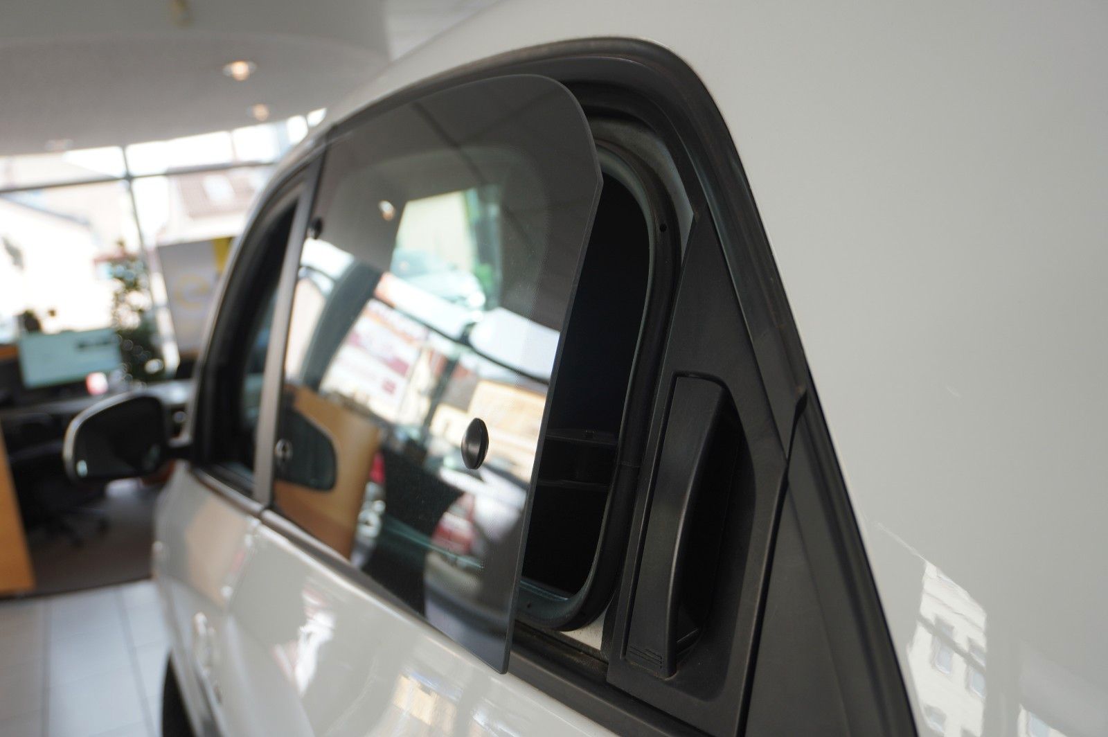 Fahrzeugabbildung Renault Twingo 1.0 SCE LIMITED 5-TÜR  LED/KLIMA/USB/BT