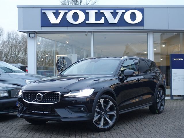 Volvo V60 Cross Country Ultimate B5 AWD  B&W/AHK/360°