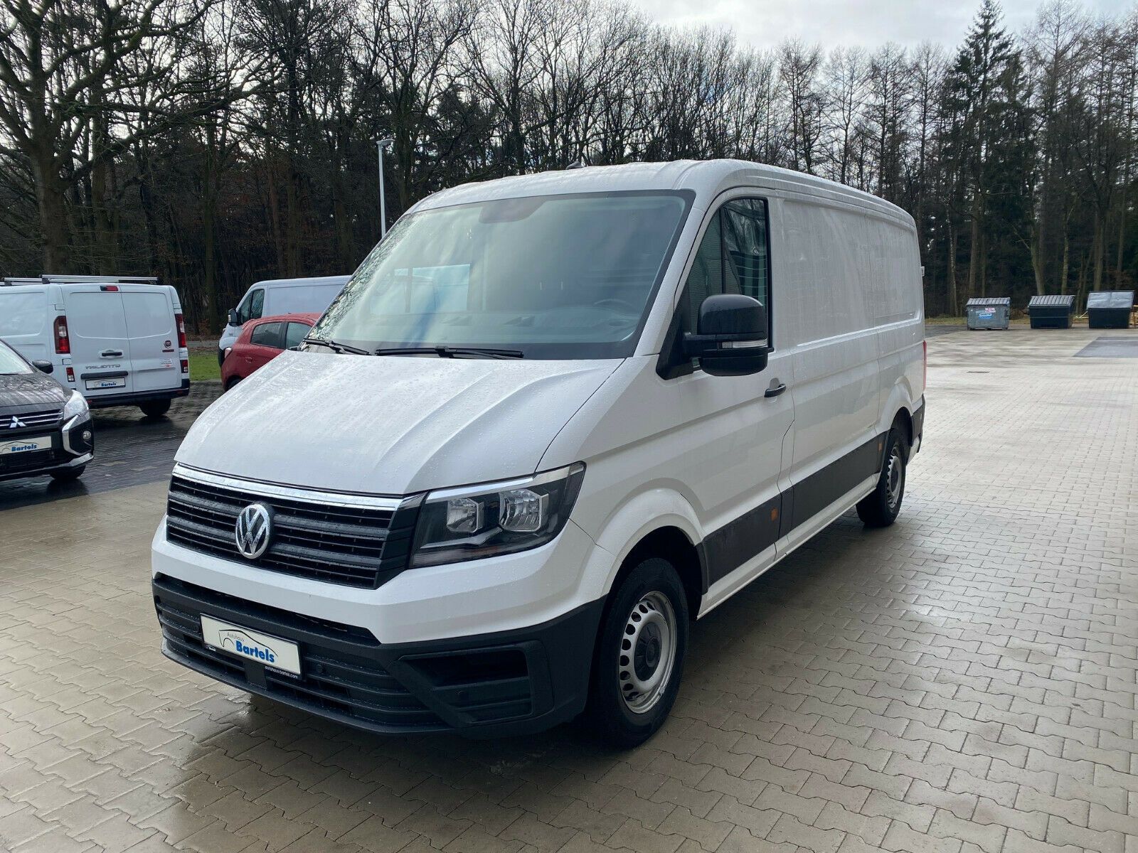 Fahrzeugabbildung Volkswagen Crafter Kasten Kasten 30 mittell. 2. Sitzer