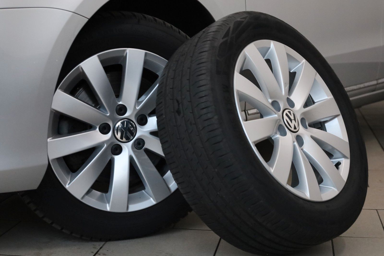 Fahrzeugabbildung Volkswagen Passat Variant Comfortline BlueM.,Navi,SH,AHK+WR