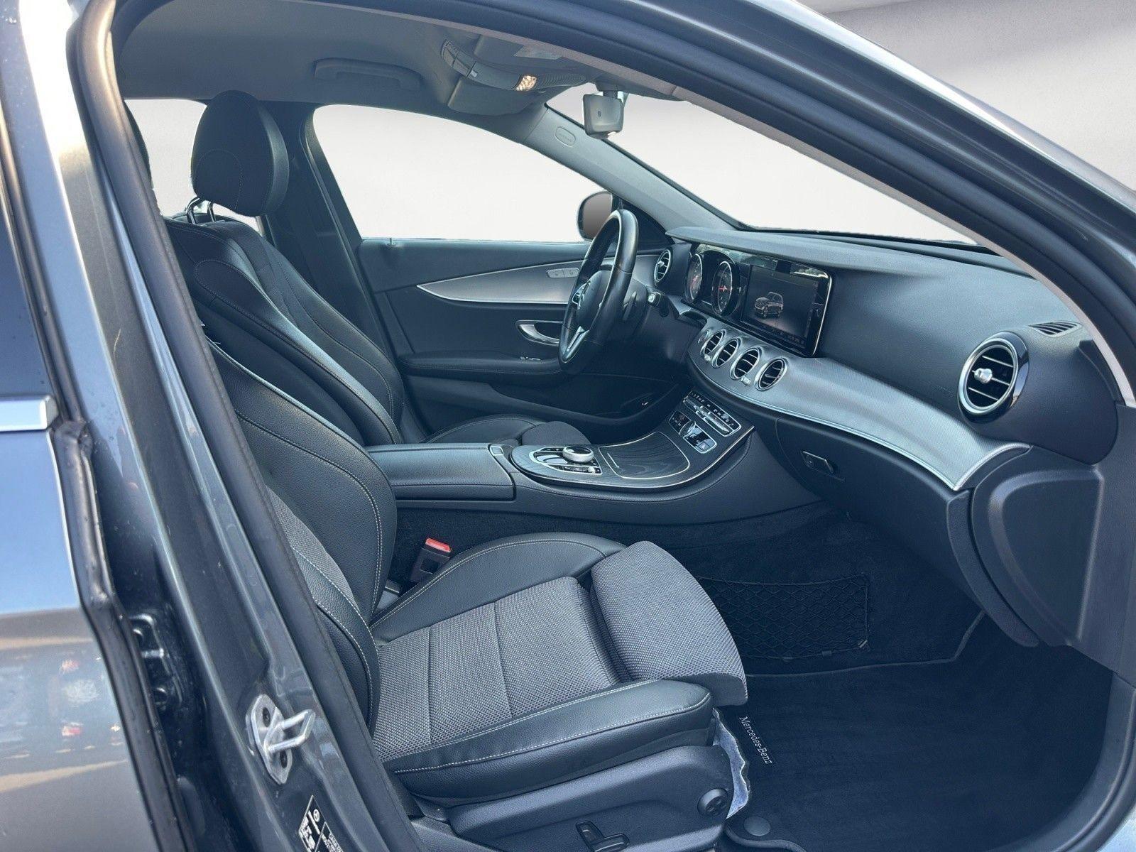 Mercedes-Benz E-Class d T-Modell Avantgarde, миниатюра 13