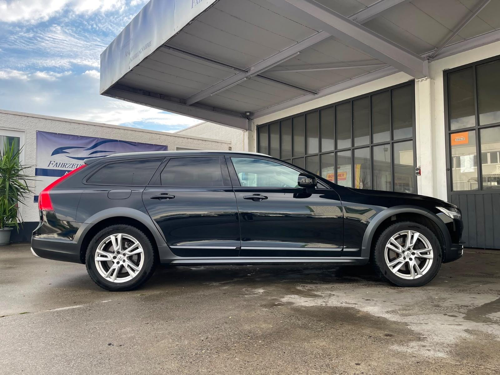 VOLVO V90 CROSS COUNTRY D5 235CH AWD