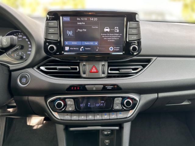 Fahrzeugabbildung Hyundai i30 1.0 T-GDI +CARPLAY+RFK+KLIMA+SHZ+PDC+TEMPOMA