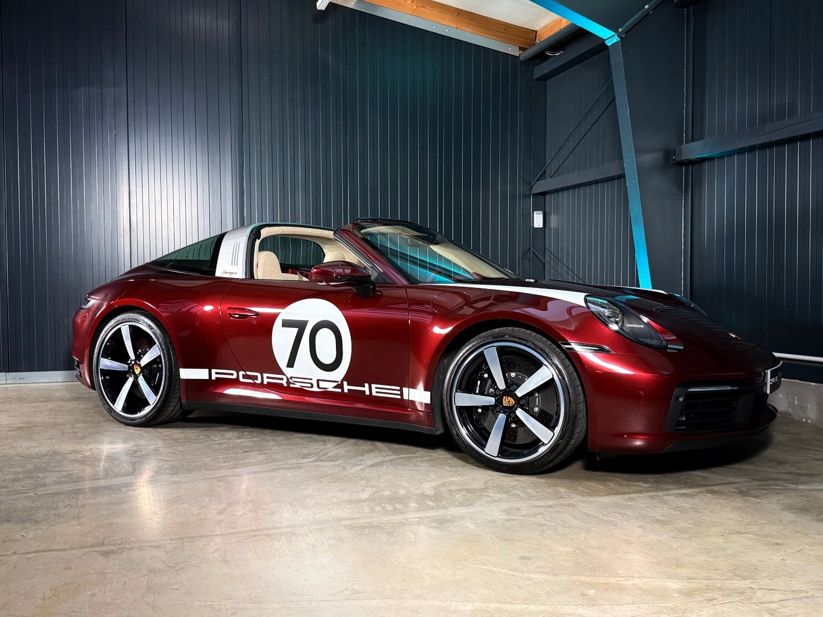 Fahrzeugabbildung Porsche 911 Targa 4 S Heritage Design Edition + N1. 173