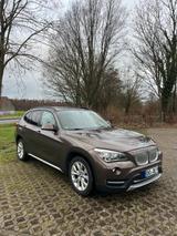BMW X1 18d Automatik Rückfahrkamera Scheck... - BMW 1er Reihe mit Diesel-Antrieb: Geländewagen