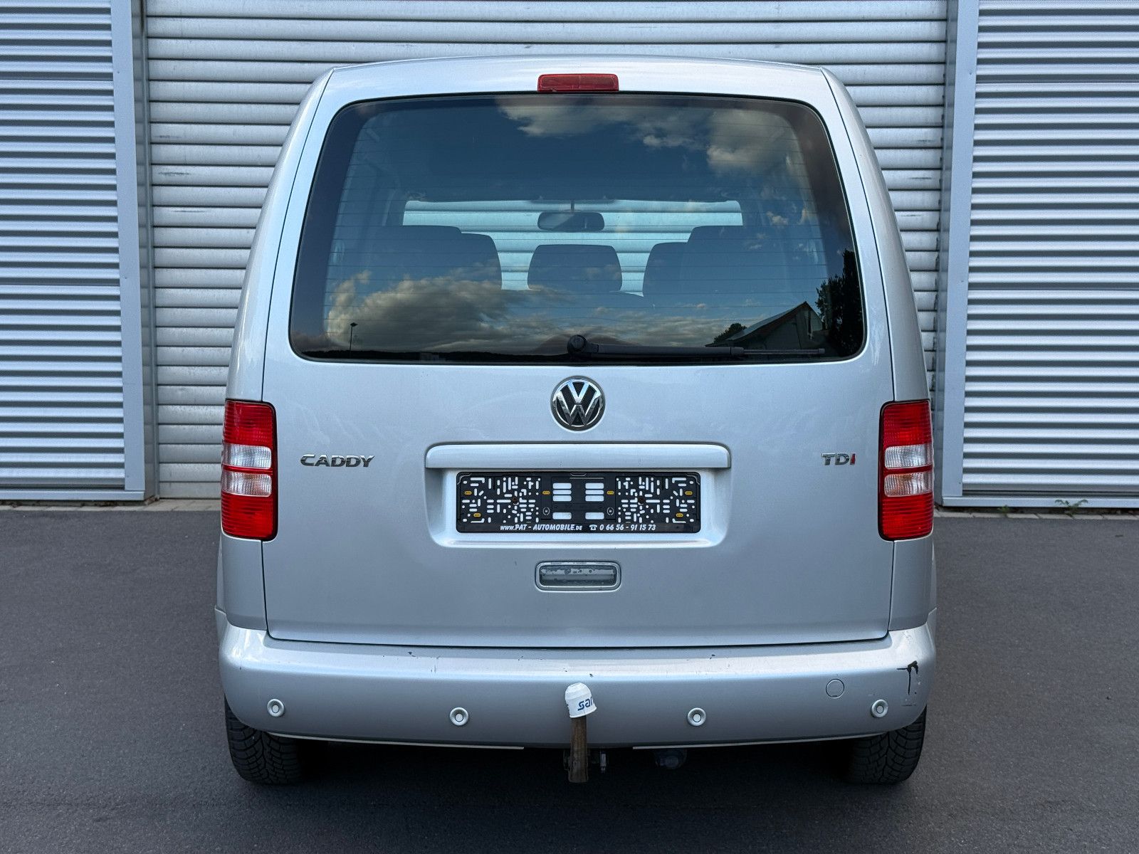 Fahrzeugabbildung Volkswagen Caddy Roncalli 1.6 TDI DSG AHK Tempomat SHZ