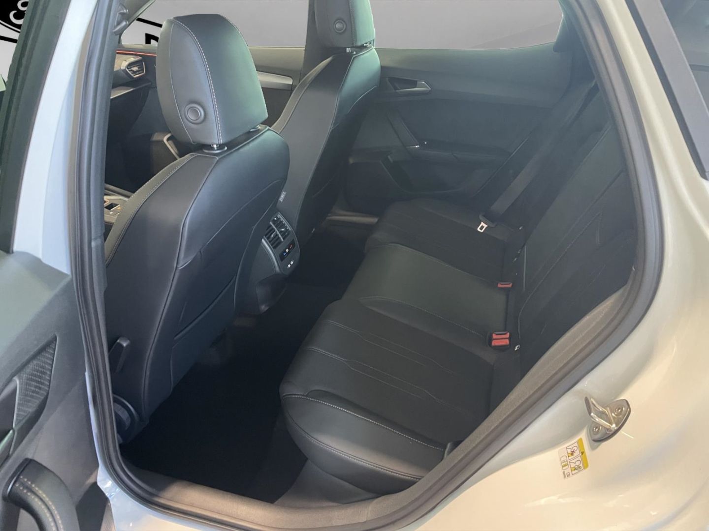 Fahrzeugabbildung CUPRA Formentor 1.5 eTSI 110 kW AHK-klappbar Navi Digi