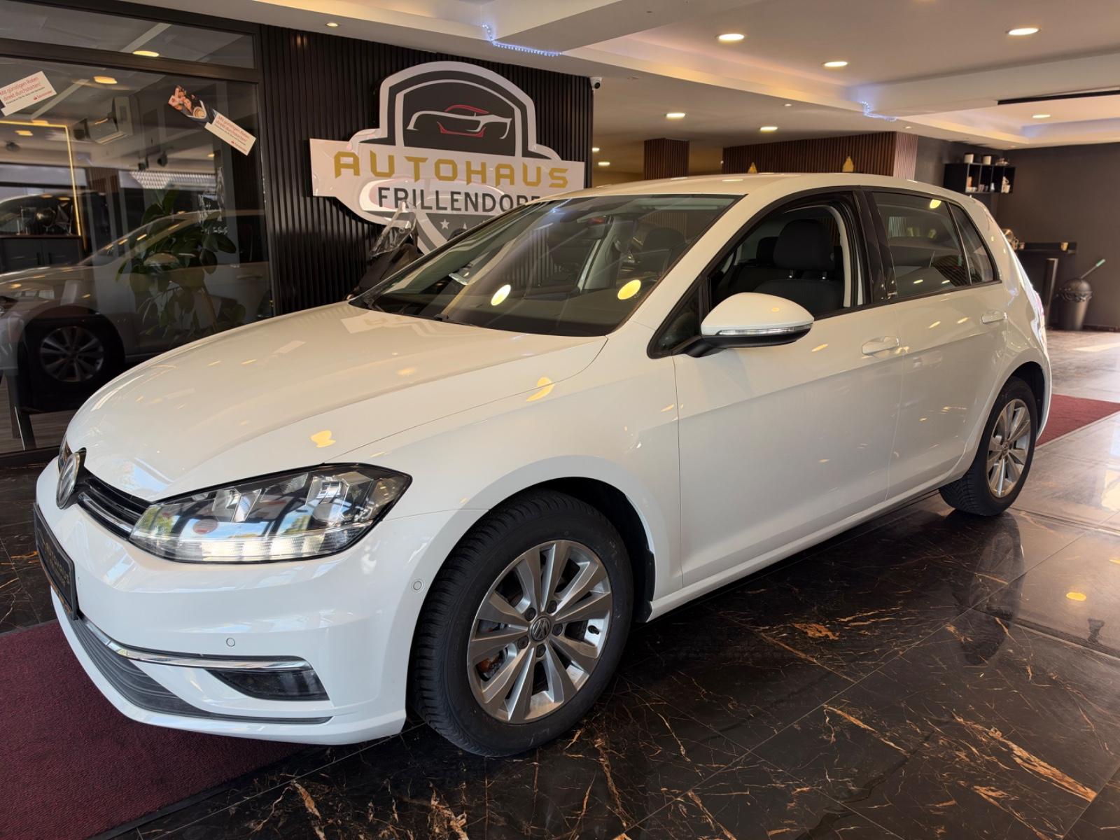 Volkswagen Golf VII 1,4 TSI DSGComfortline BMT NAVI/KAMERA!