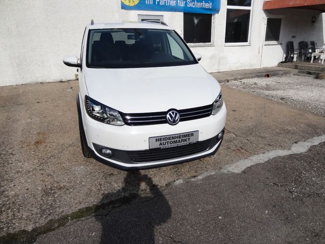 Fahrzeugabbildung Volkswagen CrossTouran/2.Hd/AHK/SitzH/140PS/PDC/Bi-Xenon/