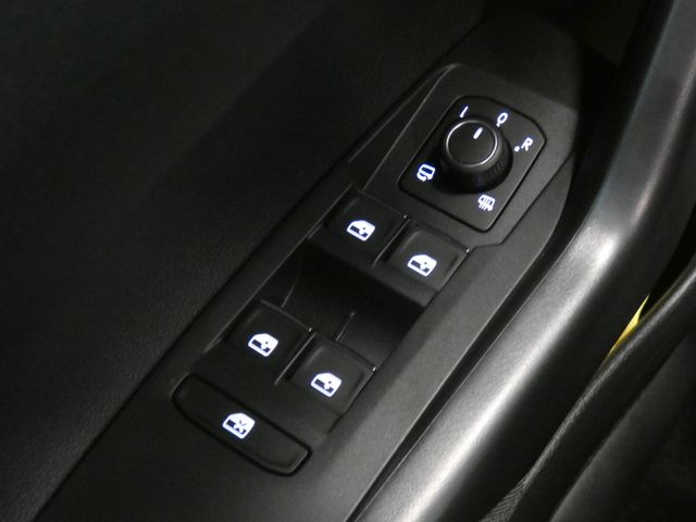 Taigo 1.0 TSI R-Line DSG AHK PANO ACC NAV KAMERA