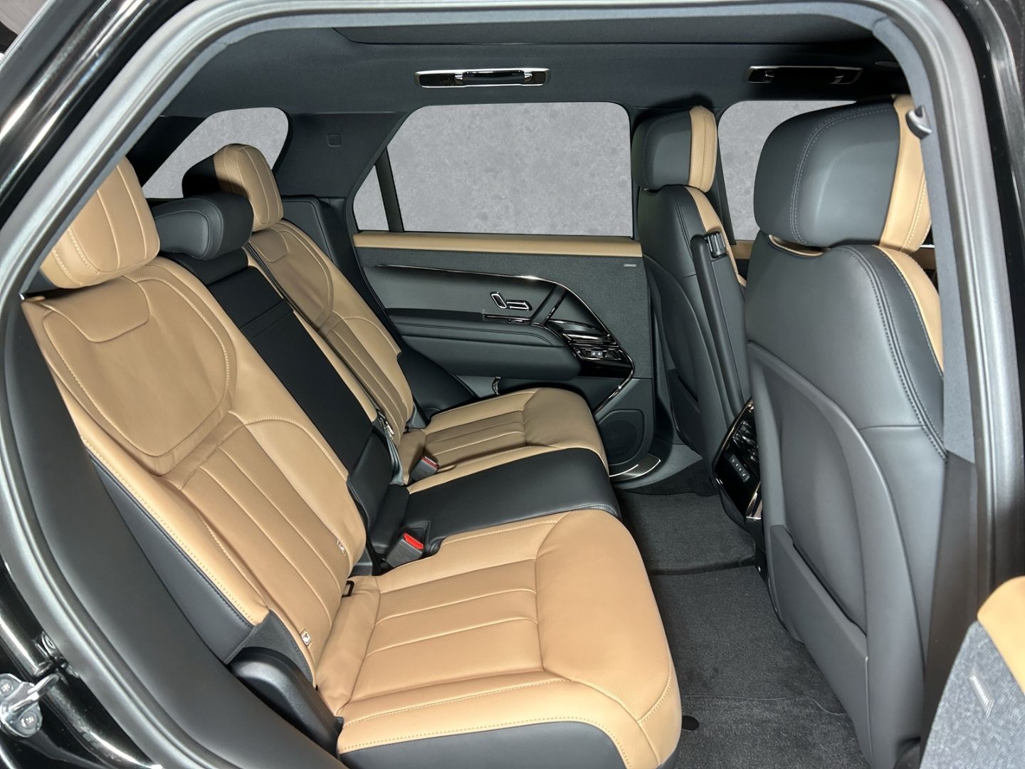 Land Rover Range Rover Sport D300 Dynamic SE Winterpaket AH foto 5