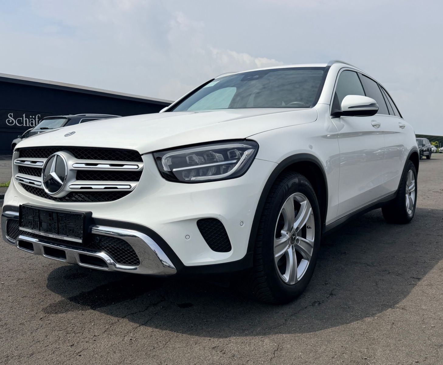 MERCEDES-BENZ GLC 300 d 4Matic 1.Hand LED Kamera Leder