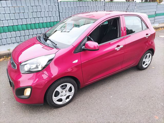 Kia Picanto 1.0 FIFA World Cup Edition erst 34700 km