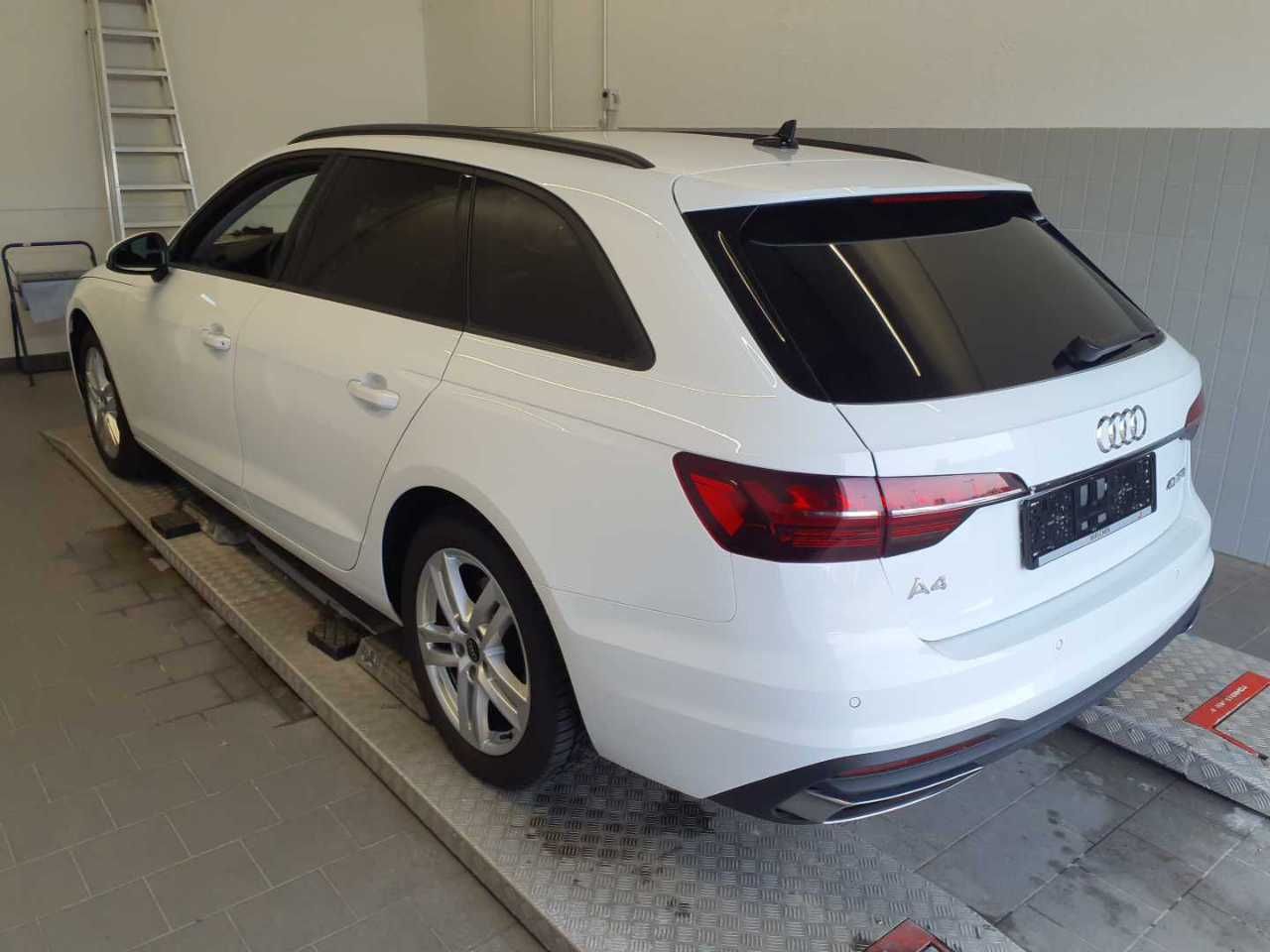 Audi A4 - Bild 6