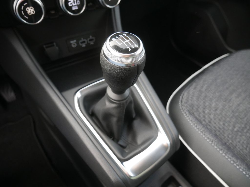 Fahrzeugabbildung Renault Captur Techno TCe 90 PDC SHZ KAMERA NAVI LED