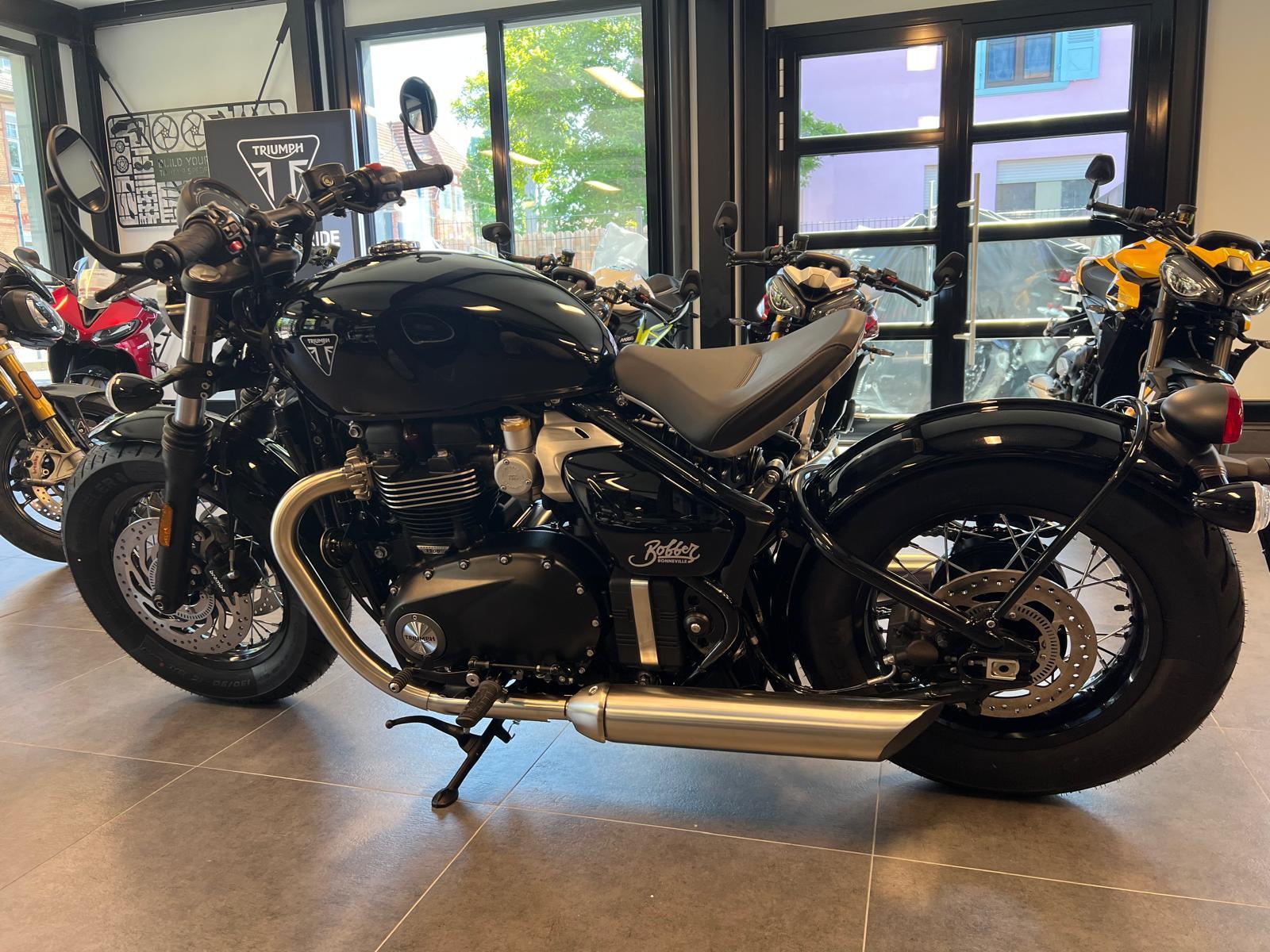 Triumph Bonneville BOBBER *MY26*Kurven ABS*