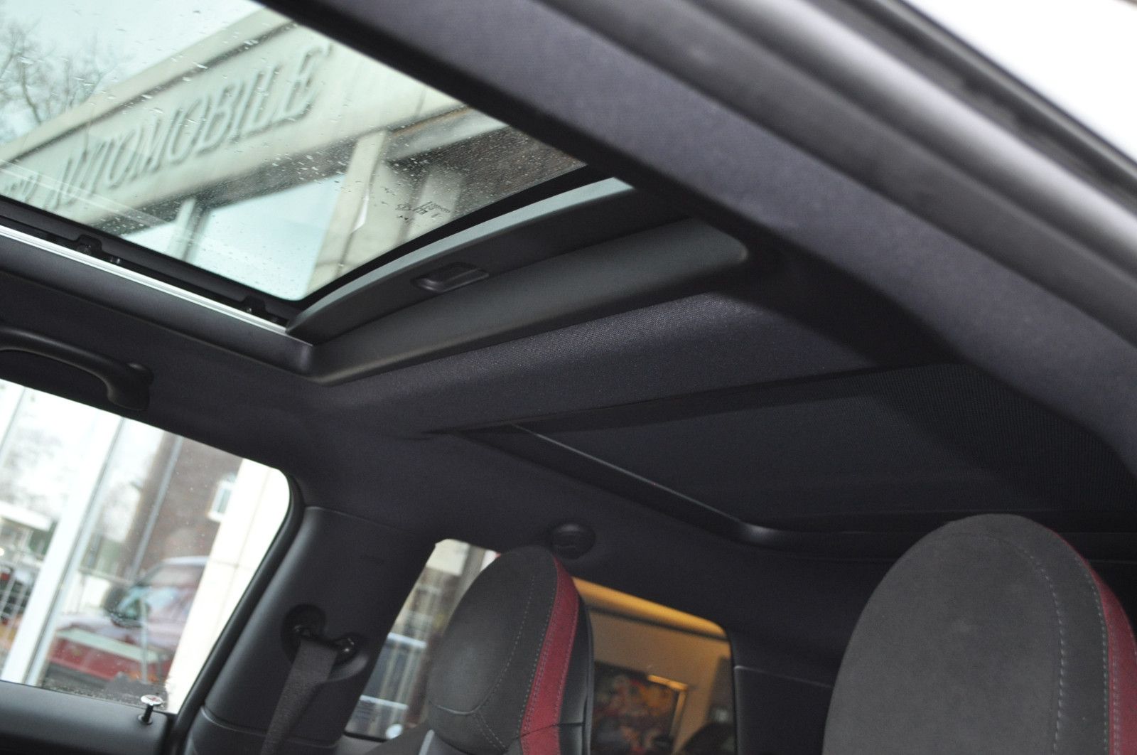 Fahrzeugabbildung MINI JOHN_COOPER_WORKS Vollausstattung JCW