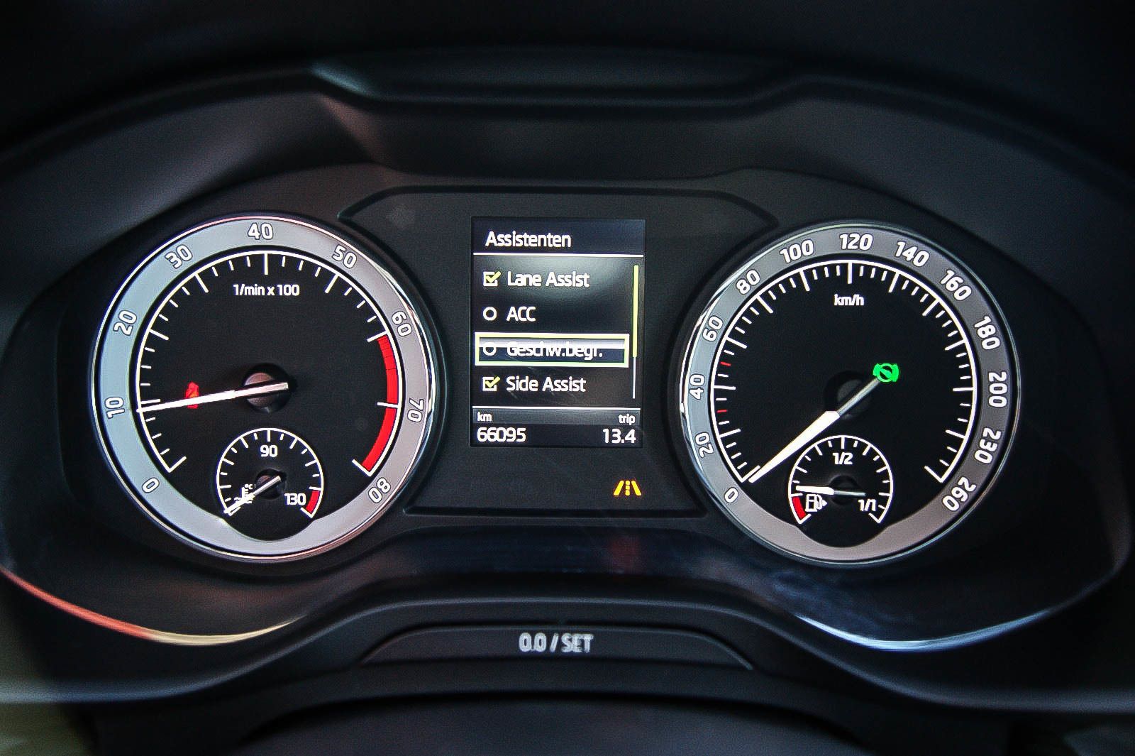 Fahrzeugabbildung SKODA Kodiaq 15TSI  STYLE 7-SITZER KAMERA NAVI LED ACC