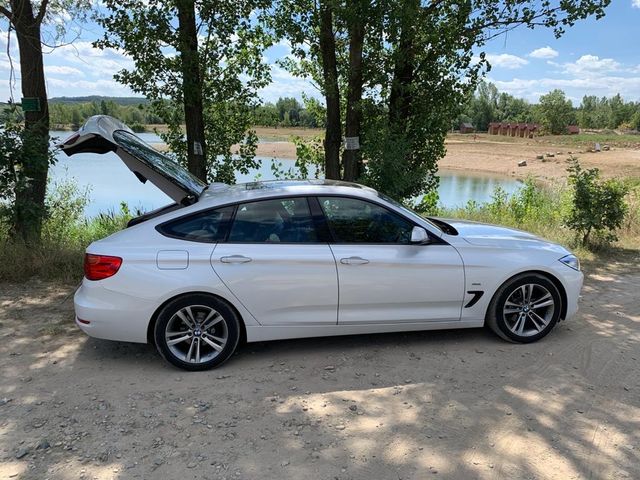 BMW 320 Gran Turismo Gran Turismo 320d Sport Lin...