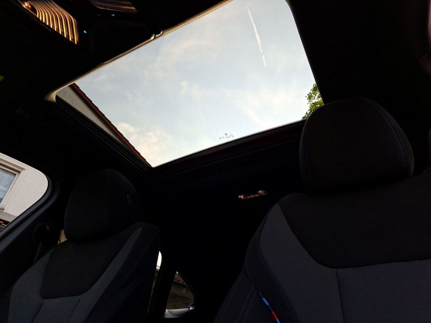 i4 M50 xDrive Gran Coupe *PANO*HARMAN*KEYLESS*