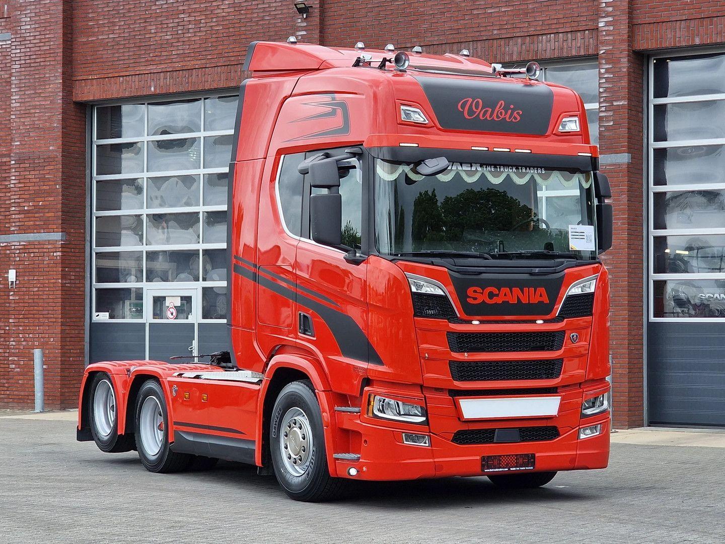 Scania R650 V8 NGS Highline 6x2 - Retarder - Full air -