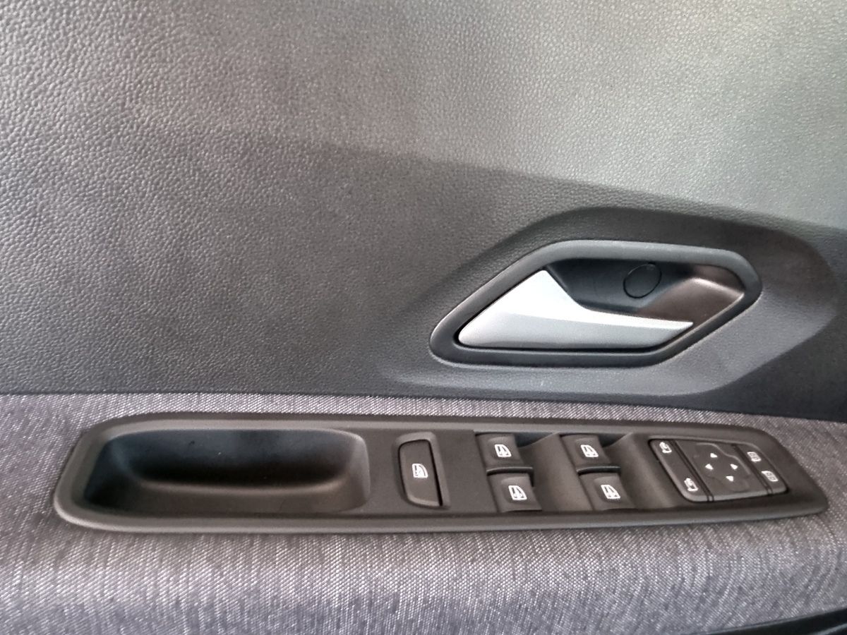 Fahrzeugabbildung Dacia Jogger Journey TCe 110