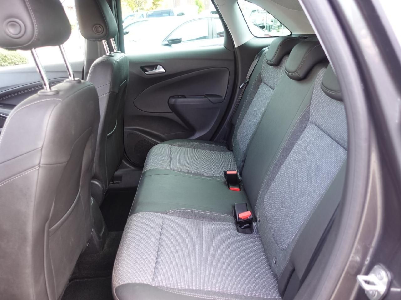 Fahrzeugabbildung Opel Crossland 1,2 Elegance Automatik