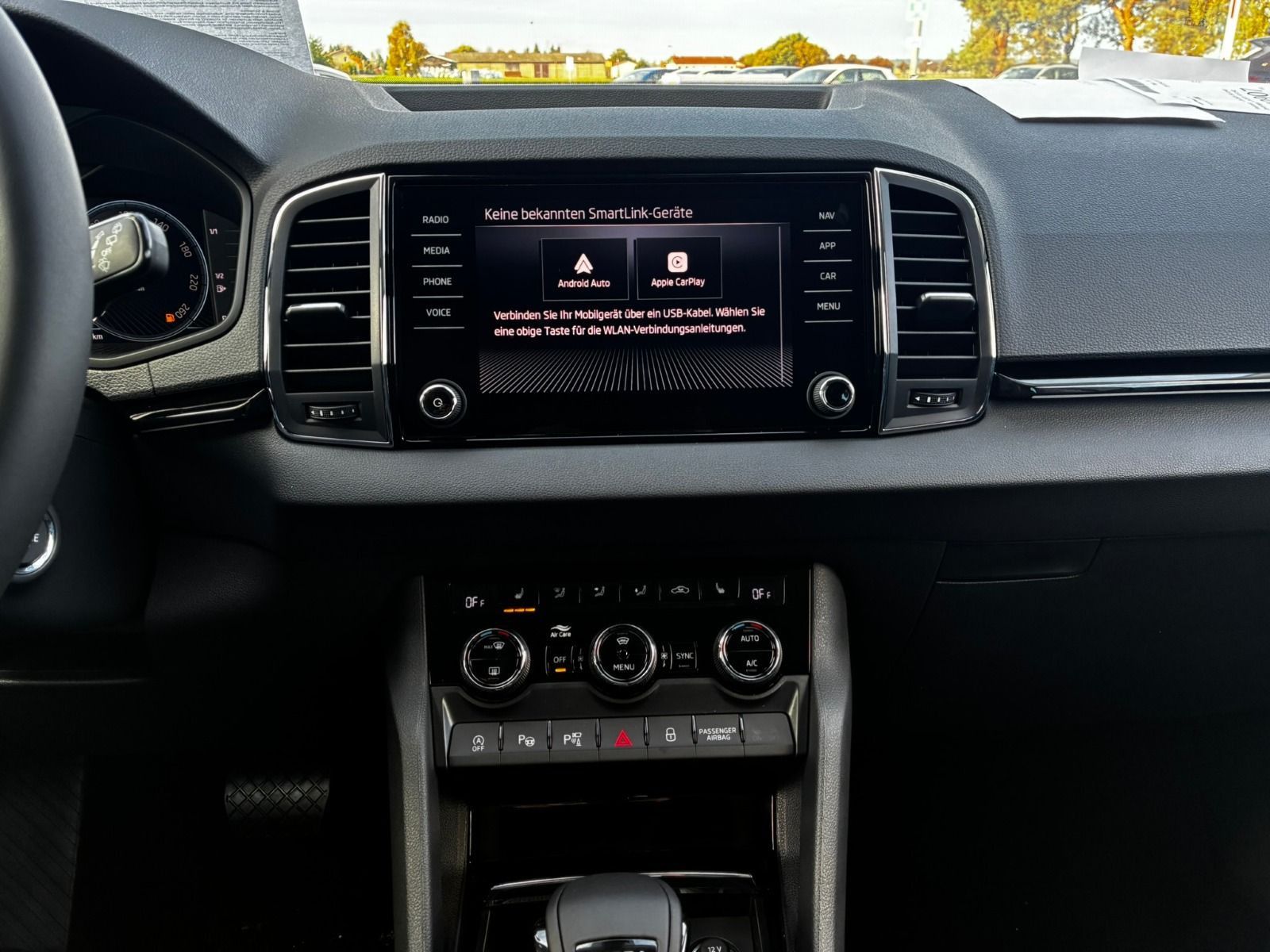 Fahrzeugabbildung SKODA Karoq 1.5 TSI ACT Selection OPF