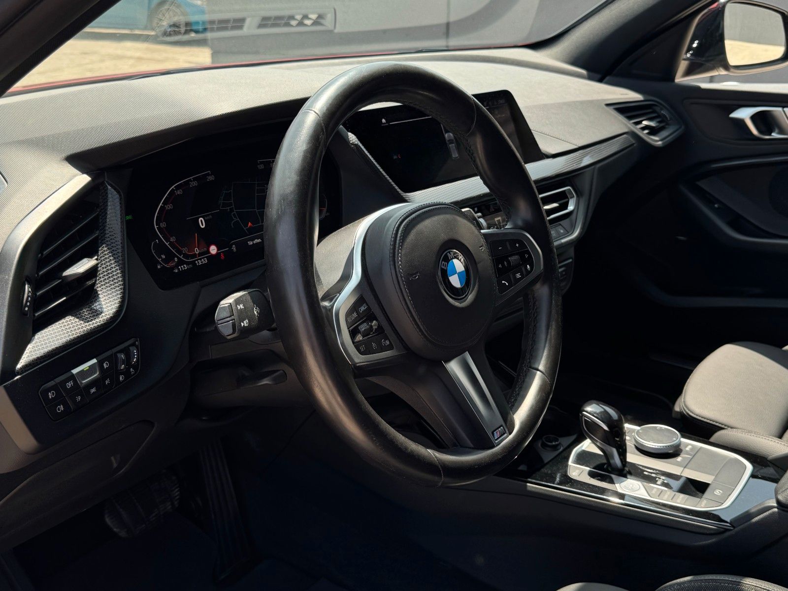 Fahrzeugabbildung BMW 118i Steptr Sport Line LCProf Shadow PDC SHZ