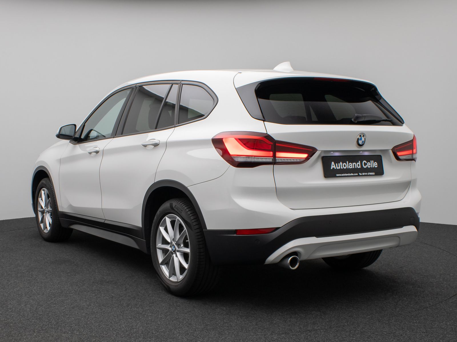 Fahrzeugabbildung BMW X1 sD18i DAB Navi Parkassist Geschwindigkeitsreg