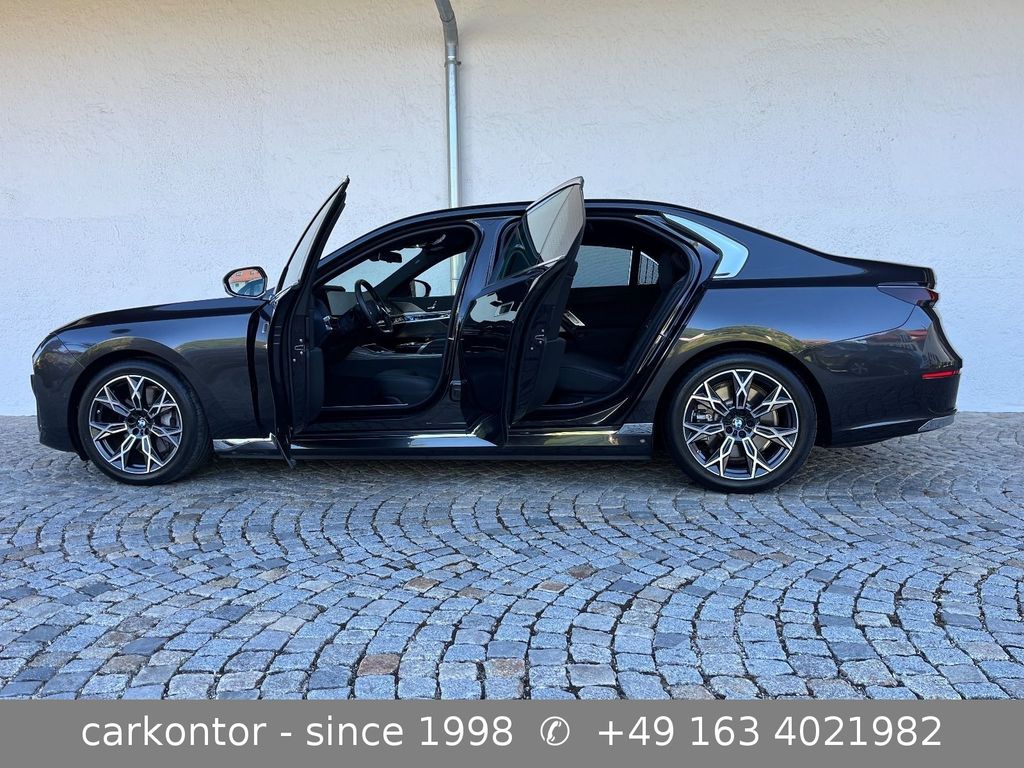 Image of BMW i7